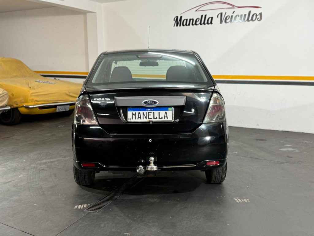 FIESTA SEDAN 1.6