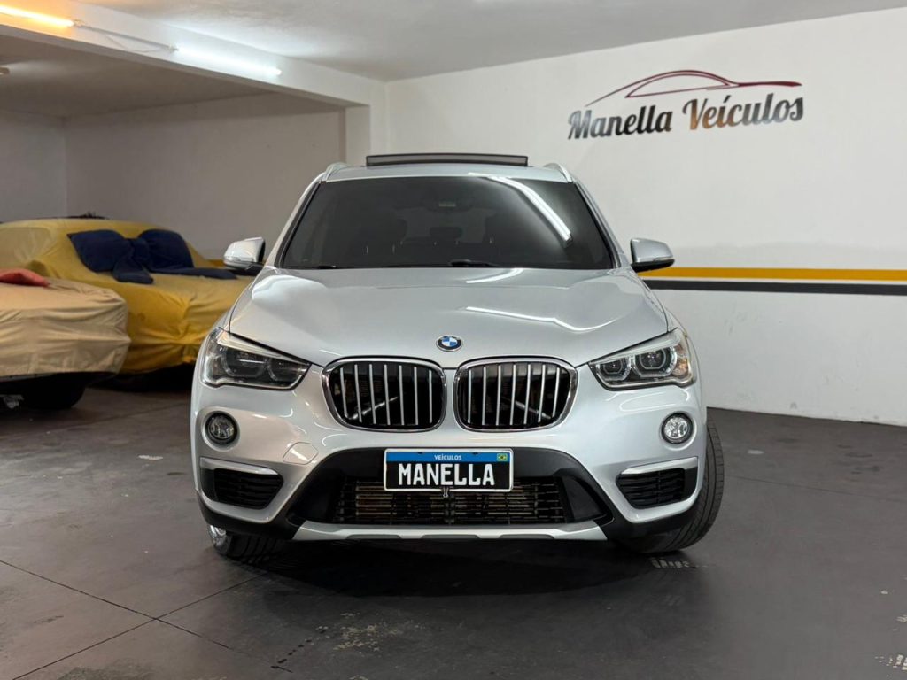 BMW X1 X-LINE (AUT)