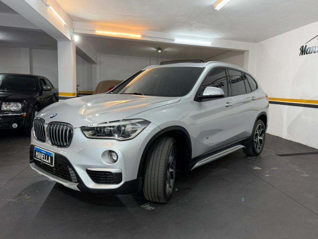 BMW X1 X-LINE (AUT)