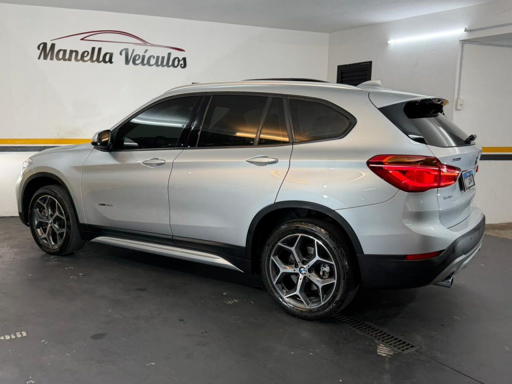 BMW X1 X-LINE (AUT)