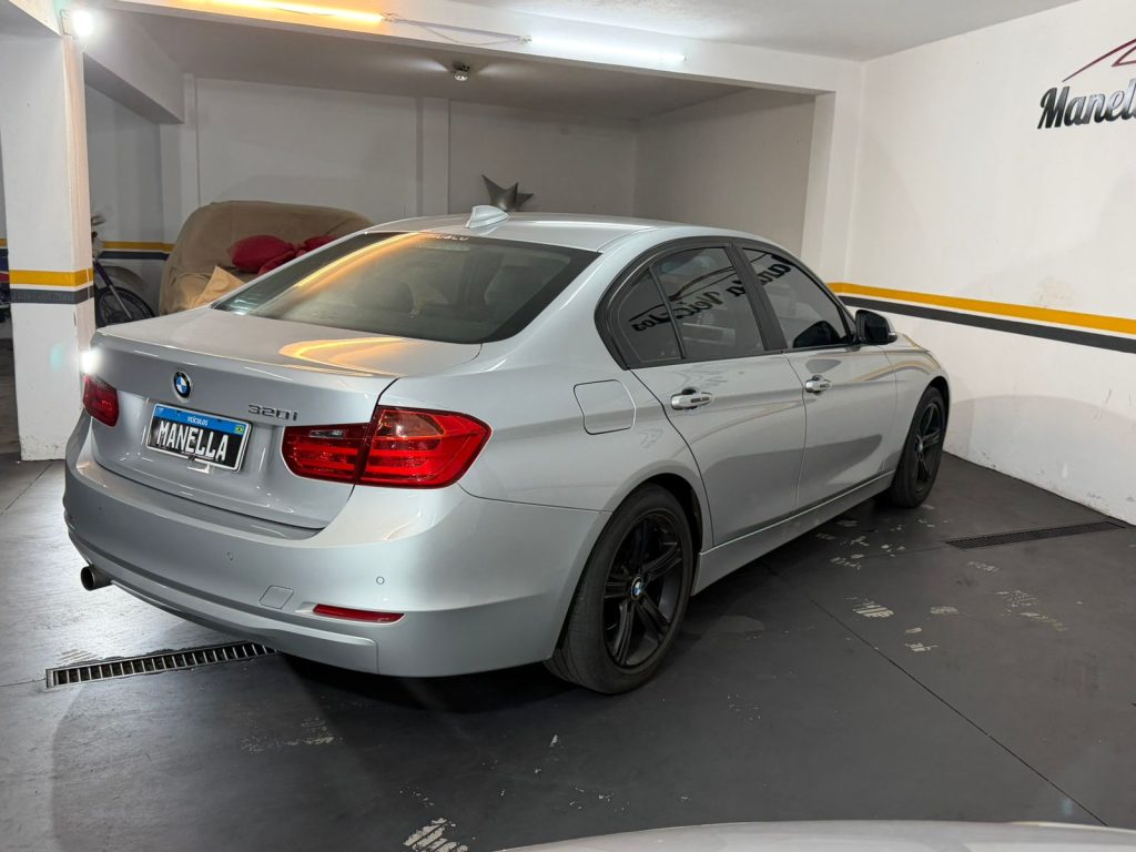 BMW 320I SPORT (AUT)