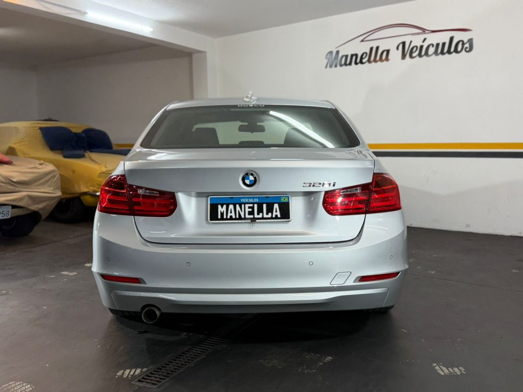 BMW 320I SPORT (AUT)