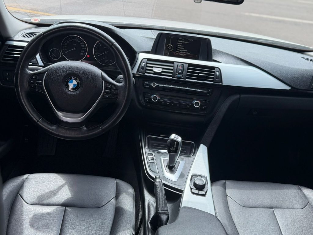 BMW 328I GP SPORT (AUT)