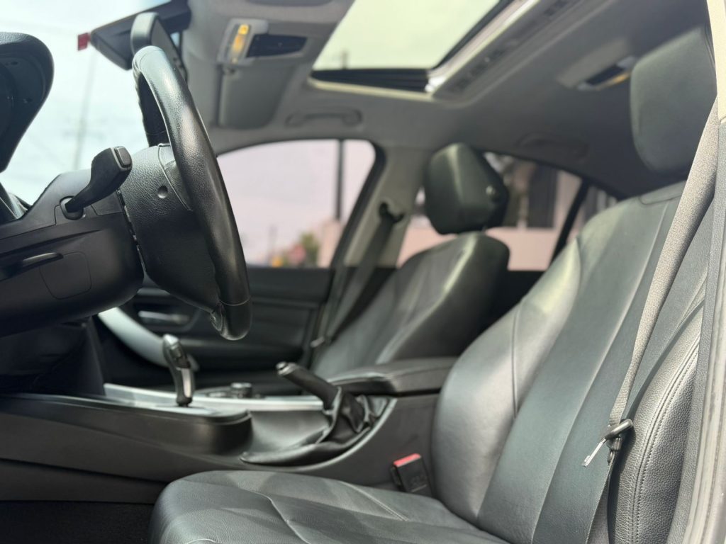 BMW 328I GP SPORT (AUT)