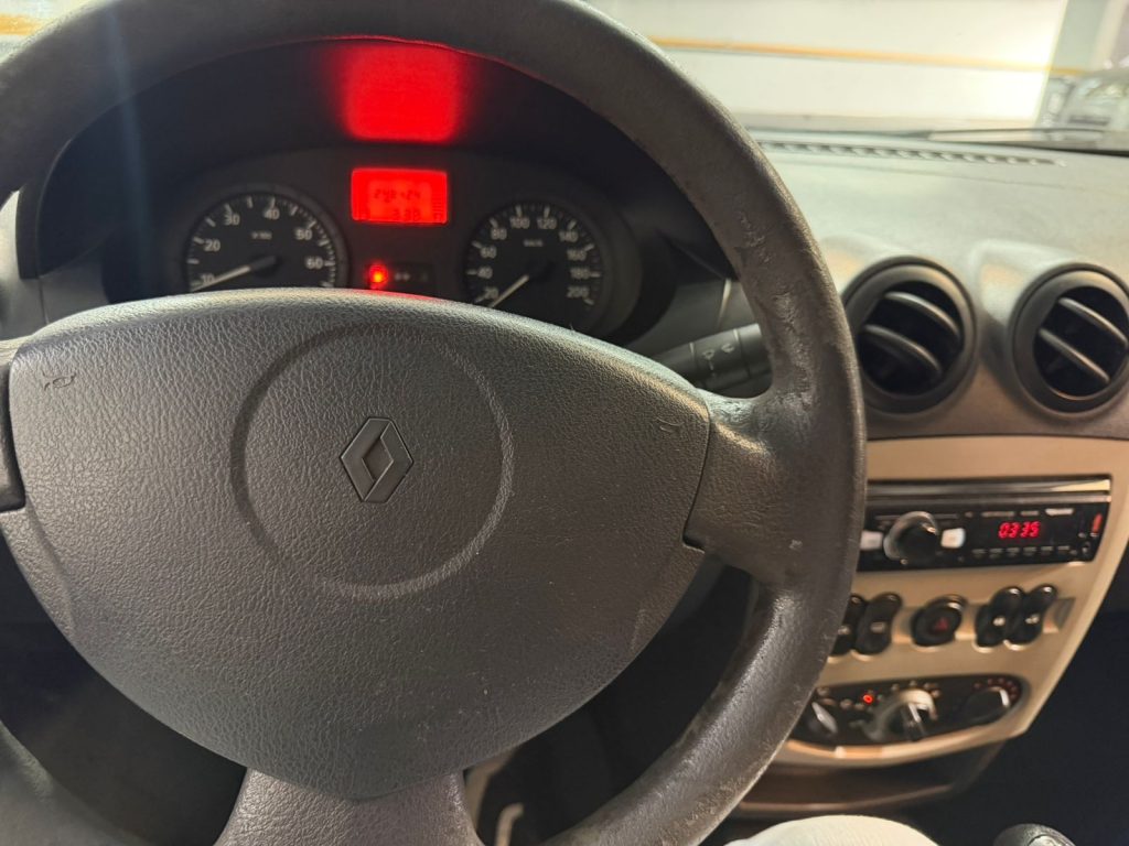 LOGAN EXPRESSION 1.6