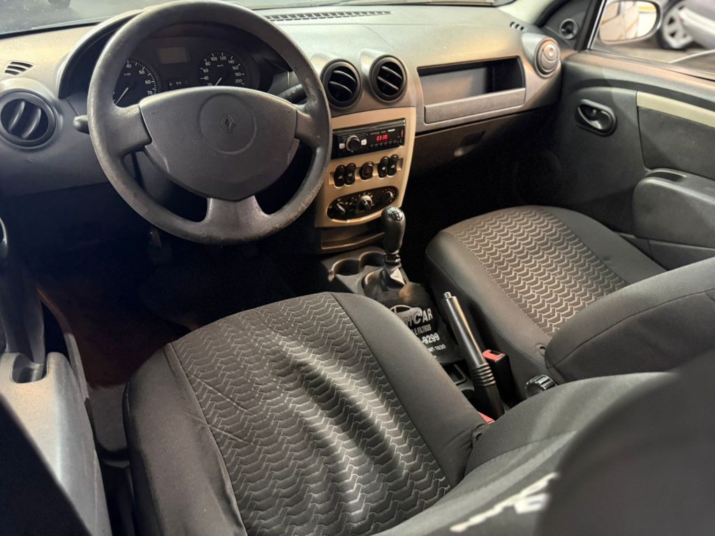 LOGAN EXPRESSION 1.6