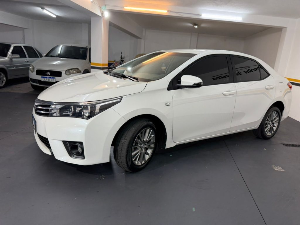 COROLLA XEI (AUT)