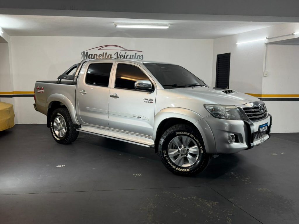 HILUX CD 4X4 SRV (AUT)
