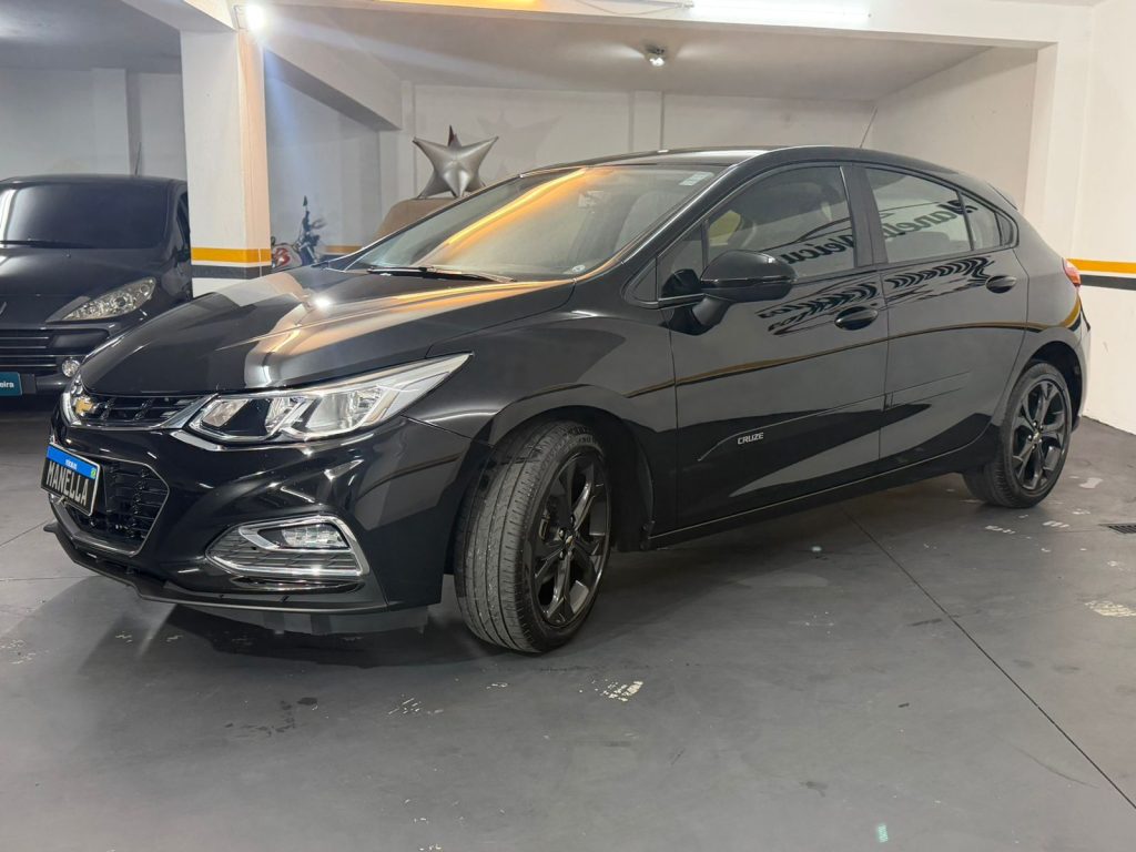 CRUZE HATCH LT 1.4 TURBO (AUT)