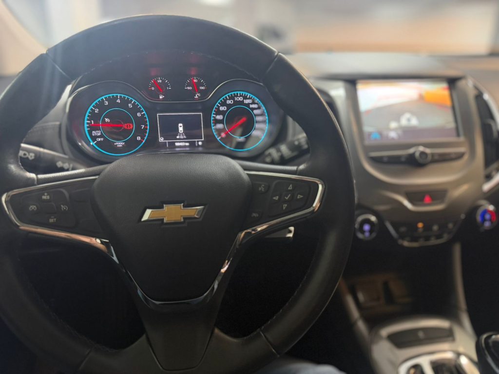 CRUZE HATCH LT 1.4 TURBO (AUT)
