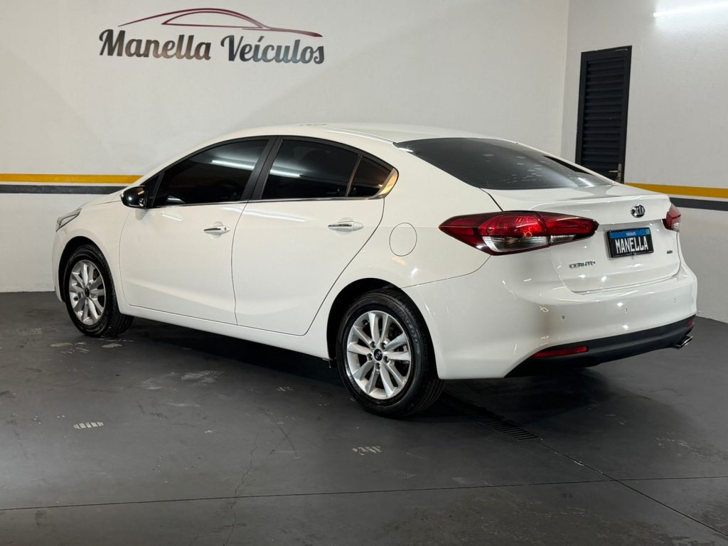 KIA CERATO 1.6 (AUT)