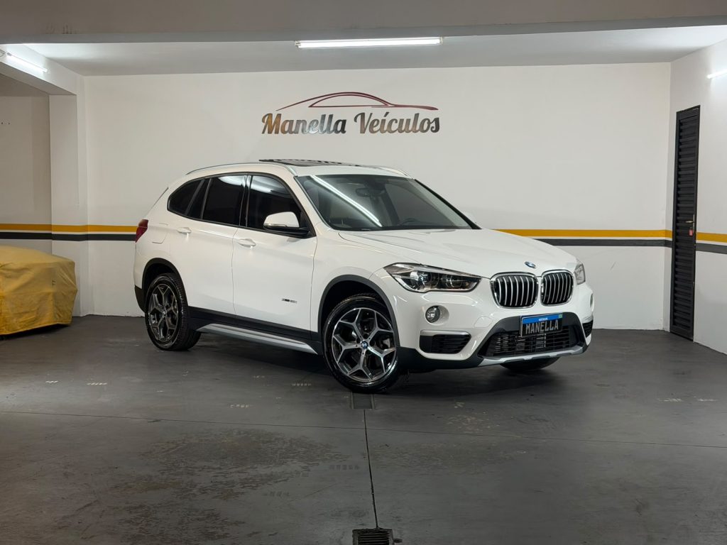 BMW X1 2.0 X-LINE (AUT)