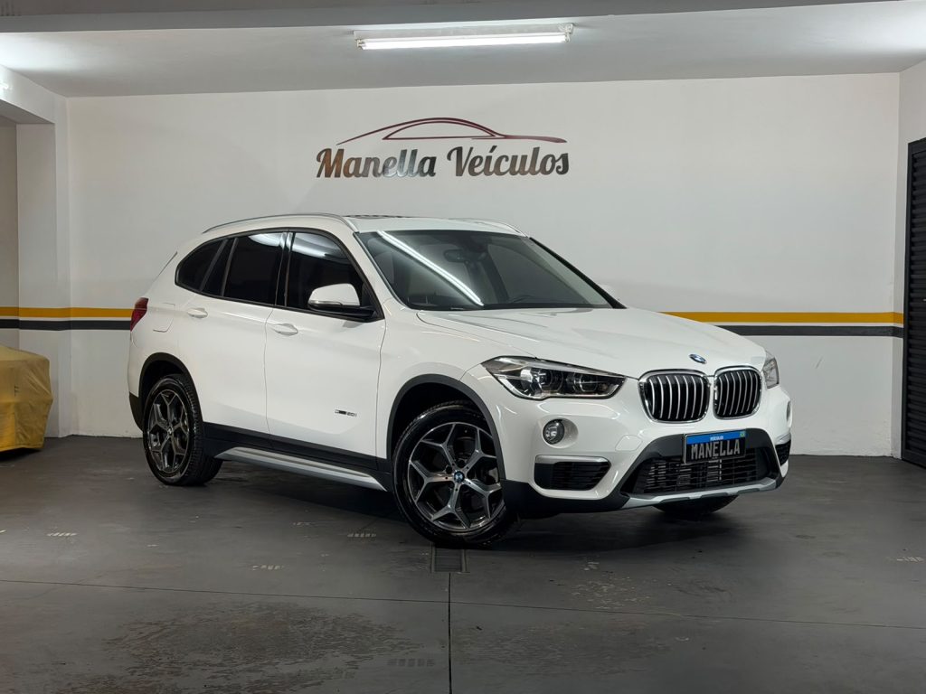 BMW X1 2.0 X-LINE (AUT)