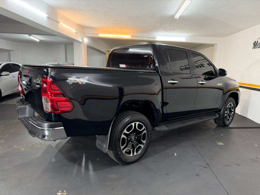 HILUX CD SRV 4X4 (AUT)