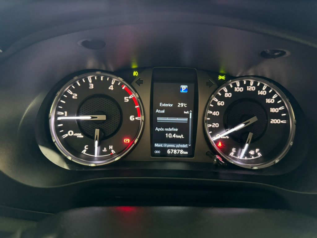 HILUX CD SRV 4X4 (AUT)