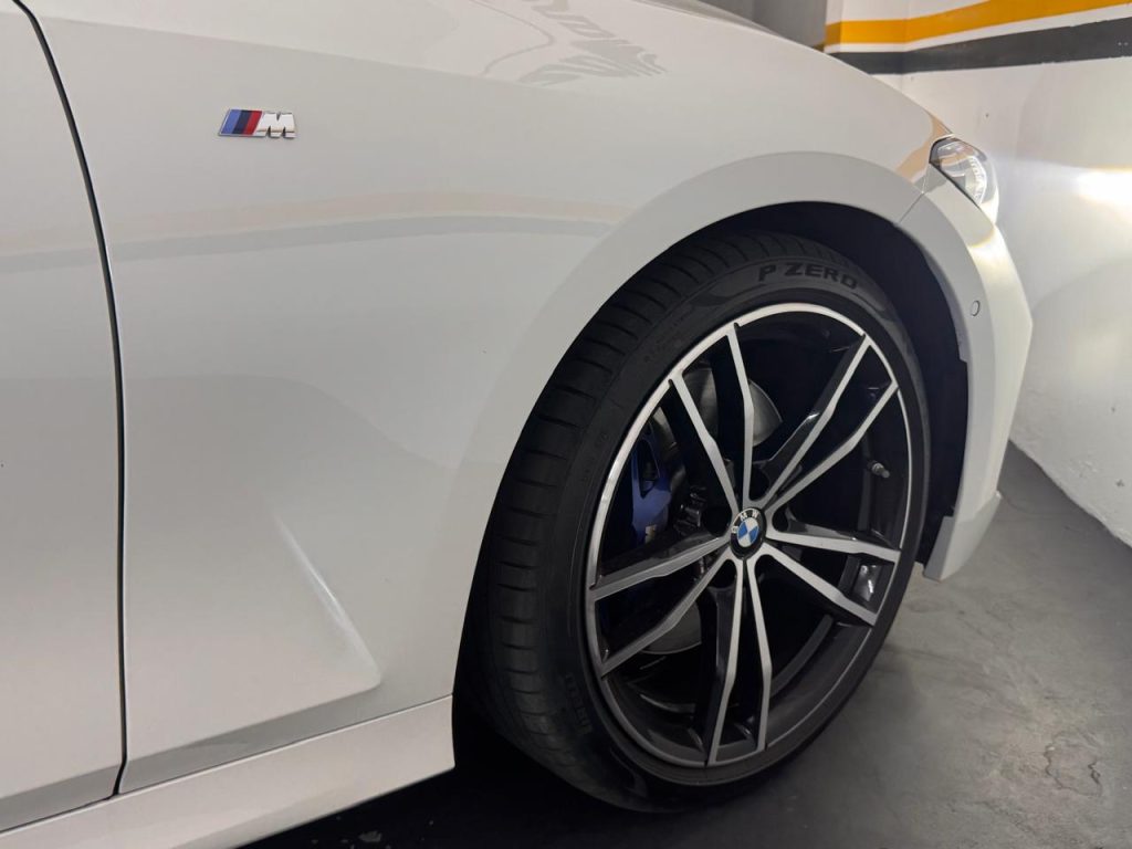 BMW 320i M SPORT FLEX