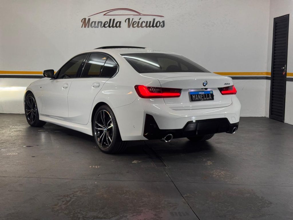 BMW 320i M SPORT FLEX